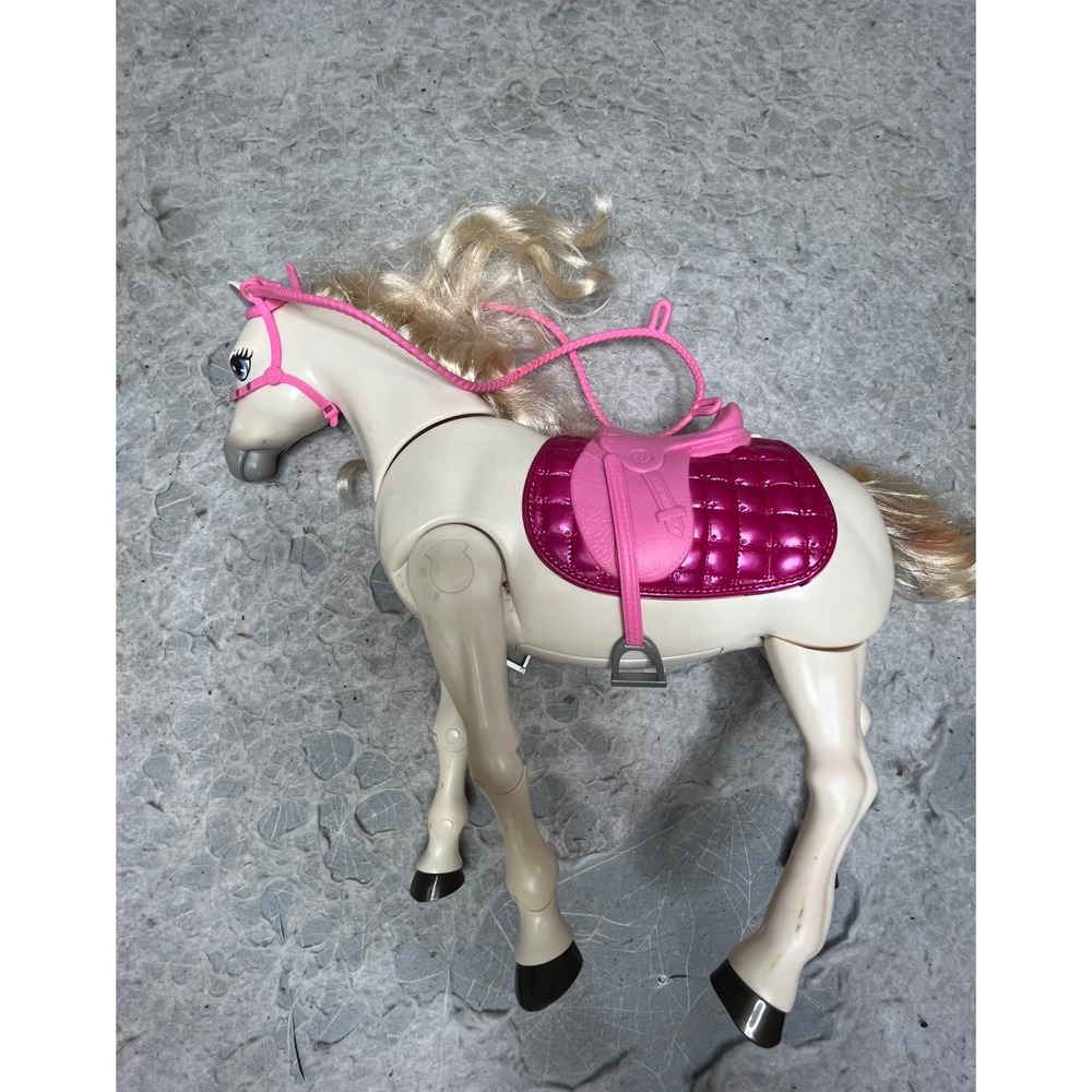 Mattel Barbie DreamHorse Interactive Toy White Horse Pink Saddle‎ Sounds 2016